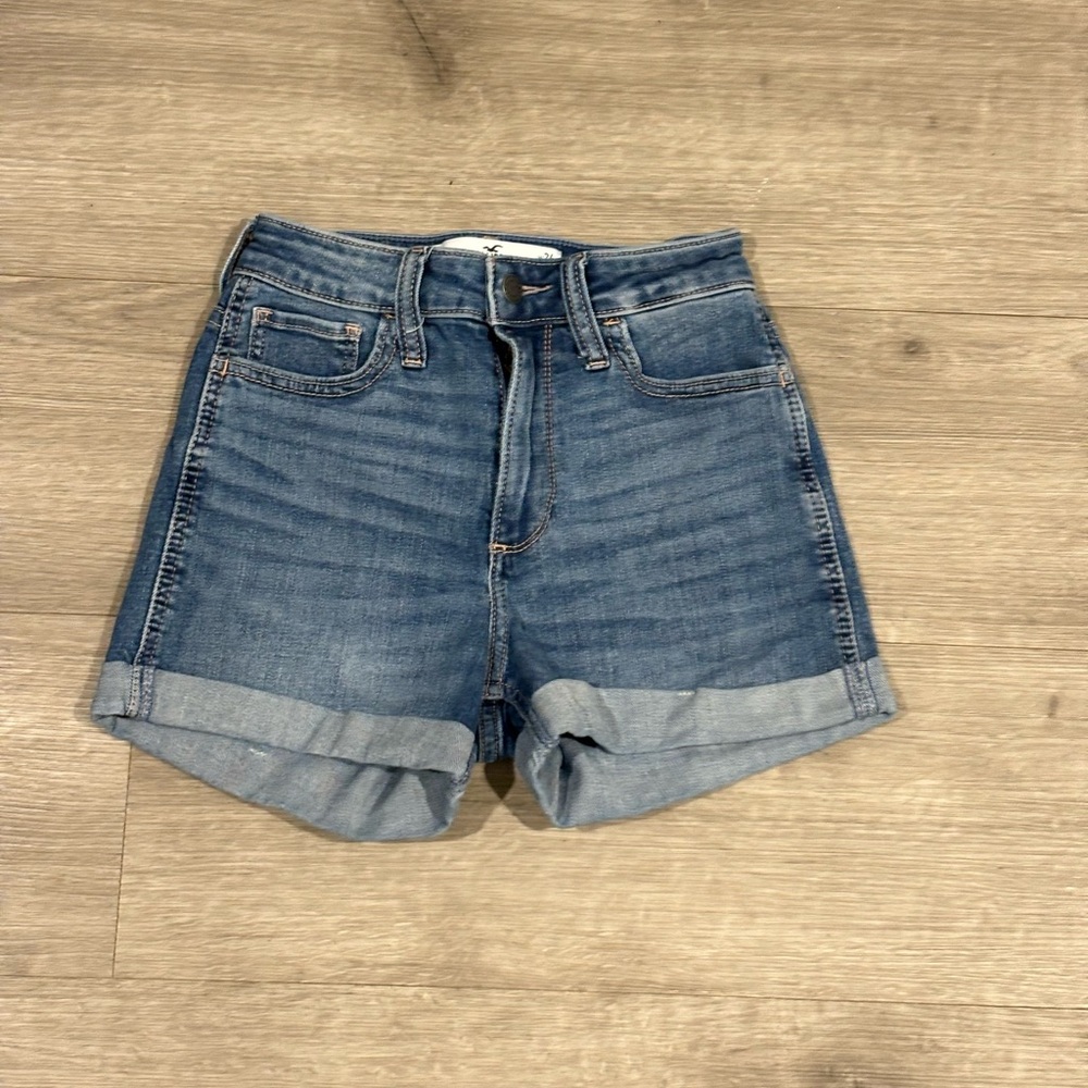 Hollister Shorts Curvy